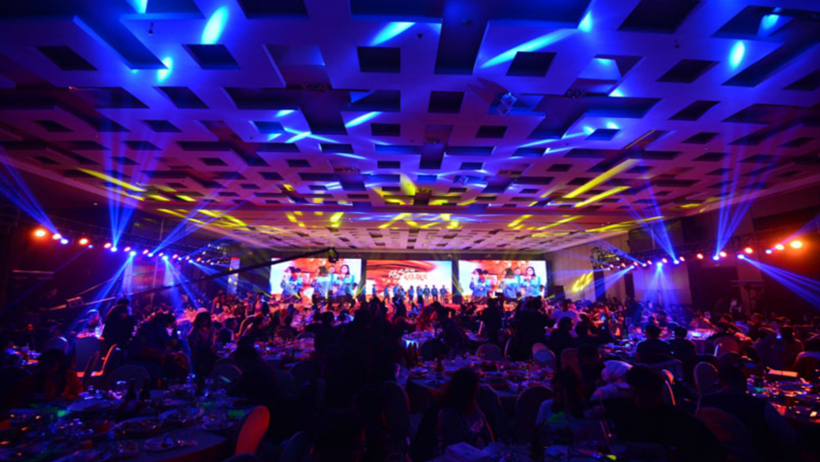 卡行天下年會(huì)盛典