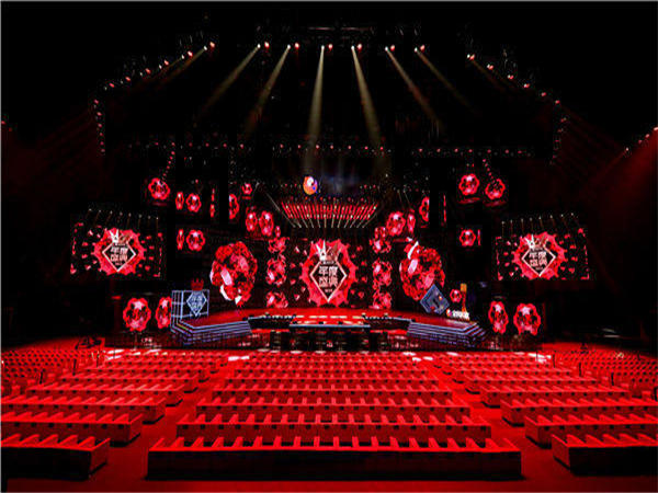 看策劃大神們?nèi)绾尾邉澮粓稣痼@四座的發(fā)布會(huì)?