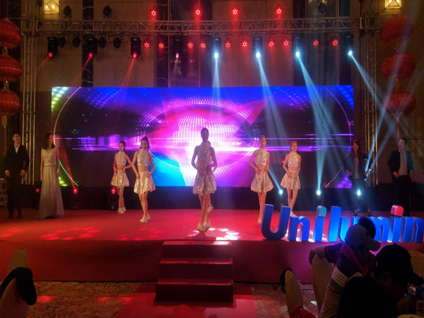 如何讓公司年會節(jié)目更加引人矚目?這幾個關(guān)鍵詞助你一臂之力