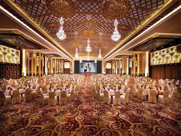 大型活動拍攝會議照片時必須考慮的關鍵因素有哪些？