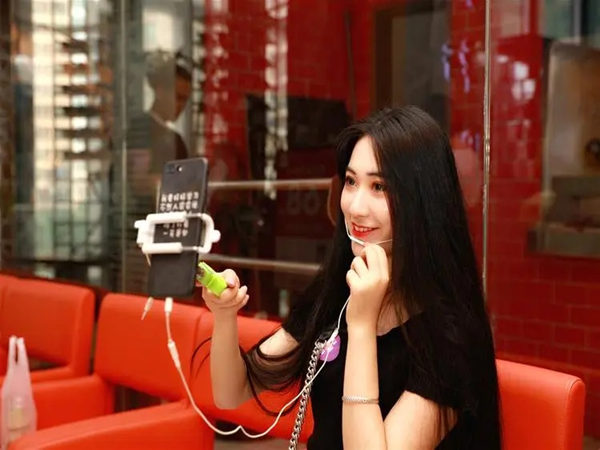 網(wǎng)紅在公關(guān)活動(dòng)中的應(yīng)用以及網(wǎng)紅直播細(xì)節(jié)：揭秘行業(yè)營(yíng)銷策略與成功秘笈