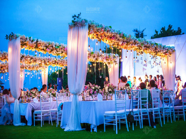 如何策劃一場令人難忘的深圳戶外草坪年會？